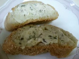 好みの3種類で作るハーブバター