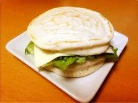 ハーブソルトのフォカッチャ風パンケーキ